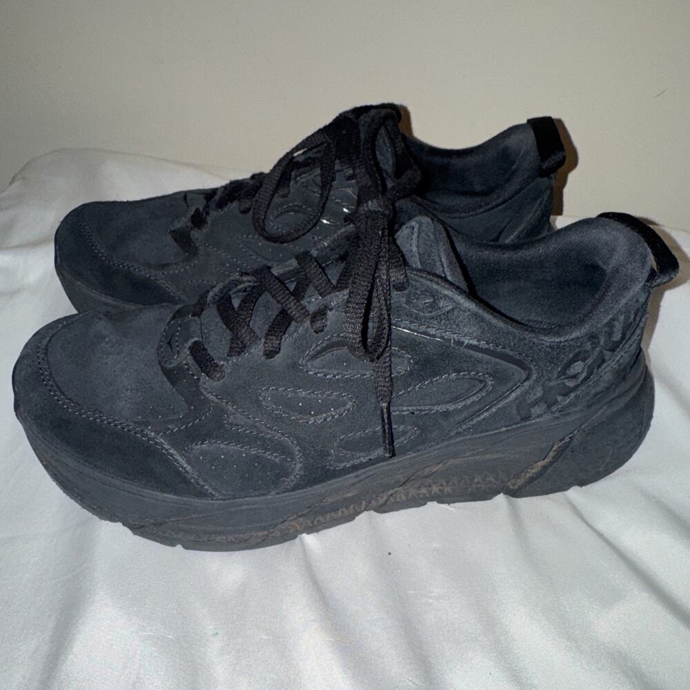 Hoka One Clifton L Sneakers Mens 8.5 Womens 9.5 Triple Black Suede Unisex